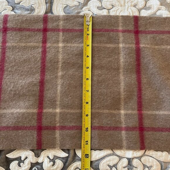 Erdenet 100% Cashmere Brown & Pink Plaid Scarf with Fringe - Picture 9 of 9